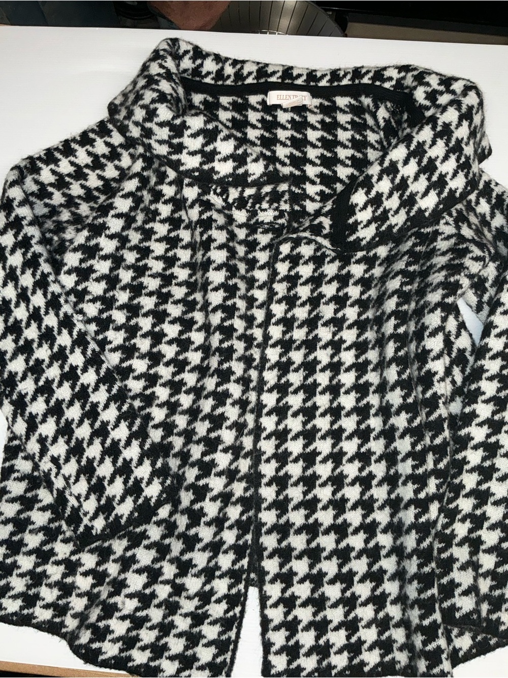 Ellen Tracy Black and White Houndstooth Zip-Front Sweater Jacket